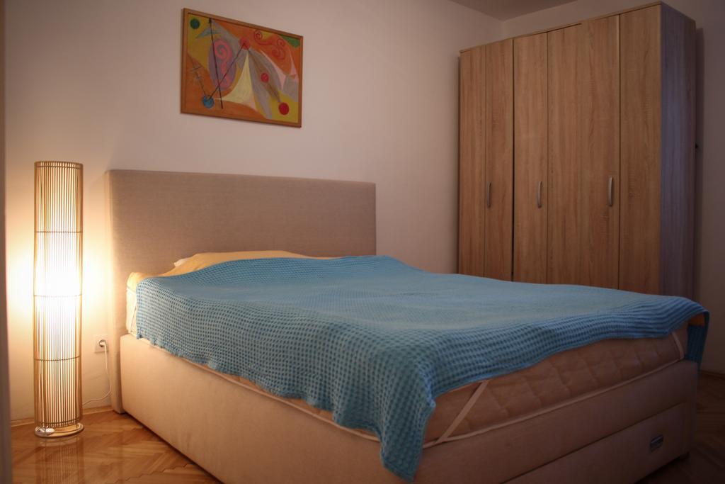 Apartment W
