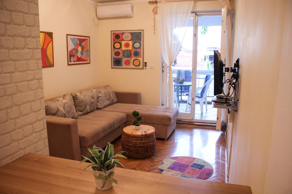 W Apartment *